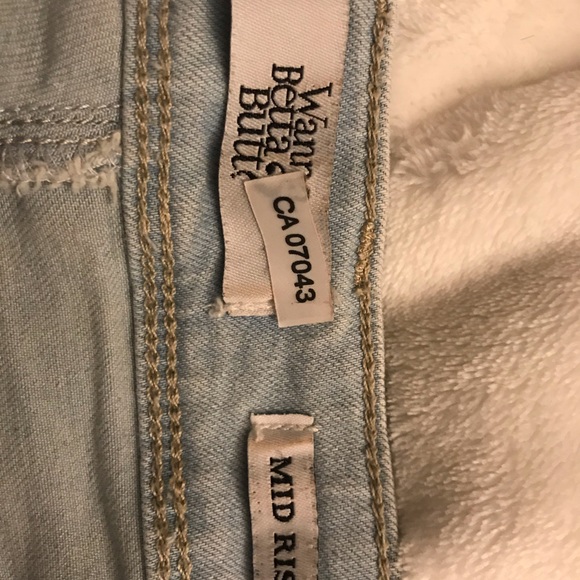 Jean short shorts - Picture 3 of 3